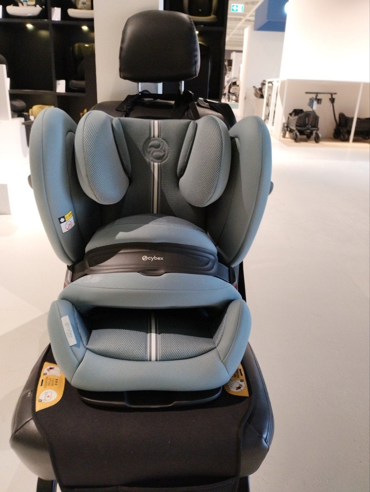 Cyber Pallas G3-fix autostoel, Verstelbare rugleuning, Zo goed als nieuw, 9 t/m 36 kg, Isofix