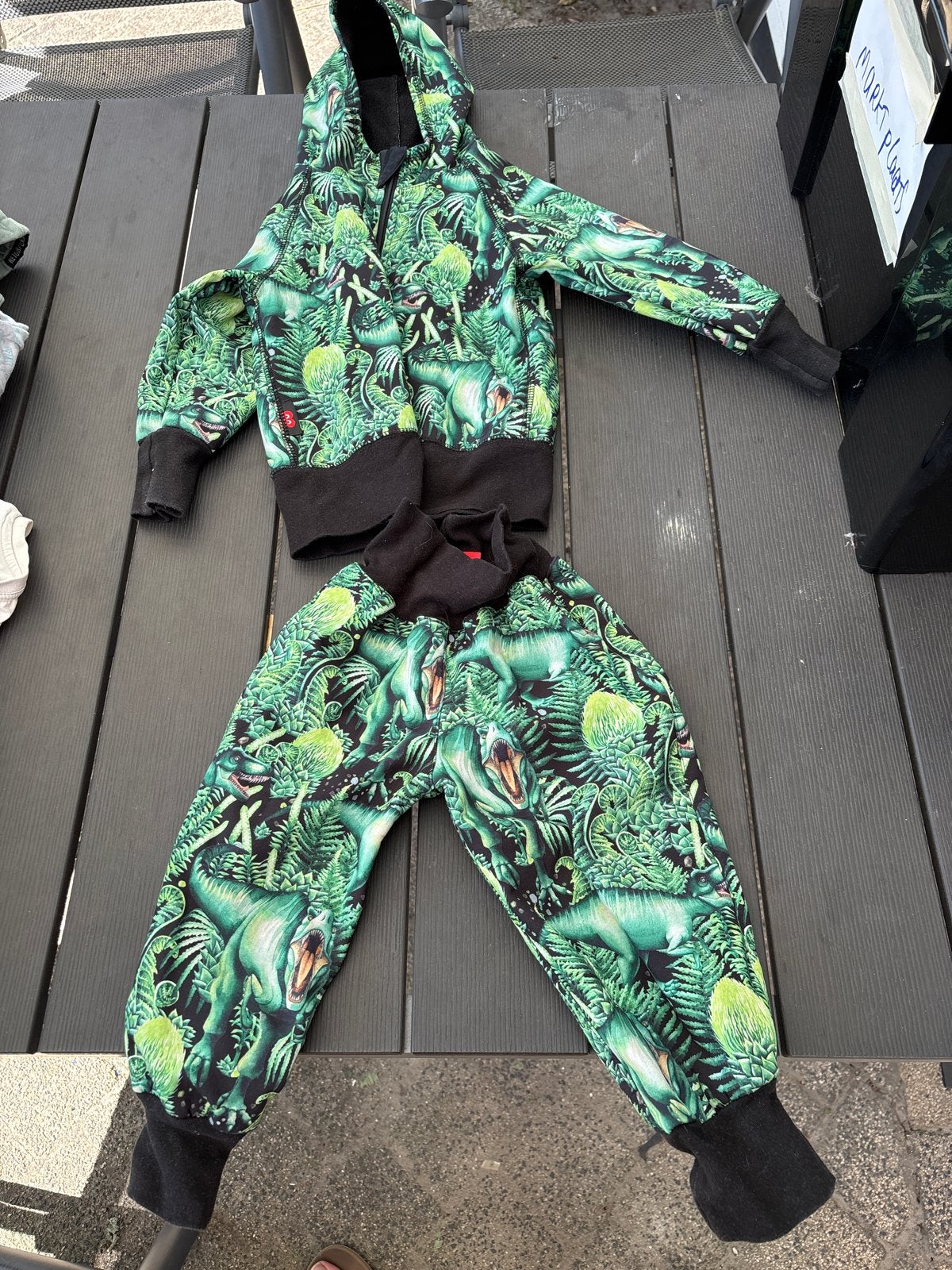 Dinosaurus Joggingpak Maat 86 - IELM, Ophalen of Verzenden, Zo goed als nieuw, Jongetje of Meisje