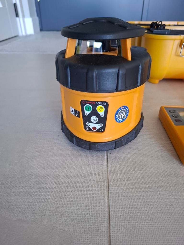 Roterende bouwlaser Lamigo Spin incl statief en baak, Ophalen, Zo goed als nieuw