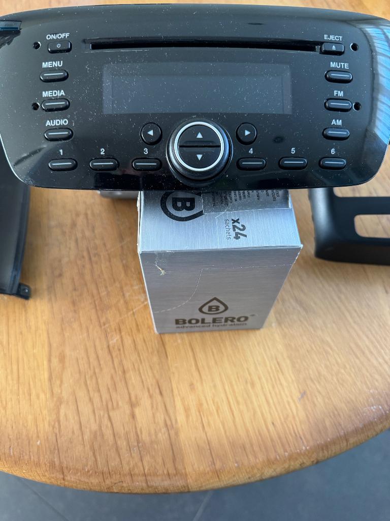 autoradio opel combo / fiat talento, Auto diversen, Ophalen of Verzenden, Zo goed als nieuw
