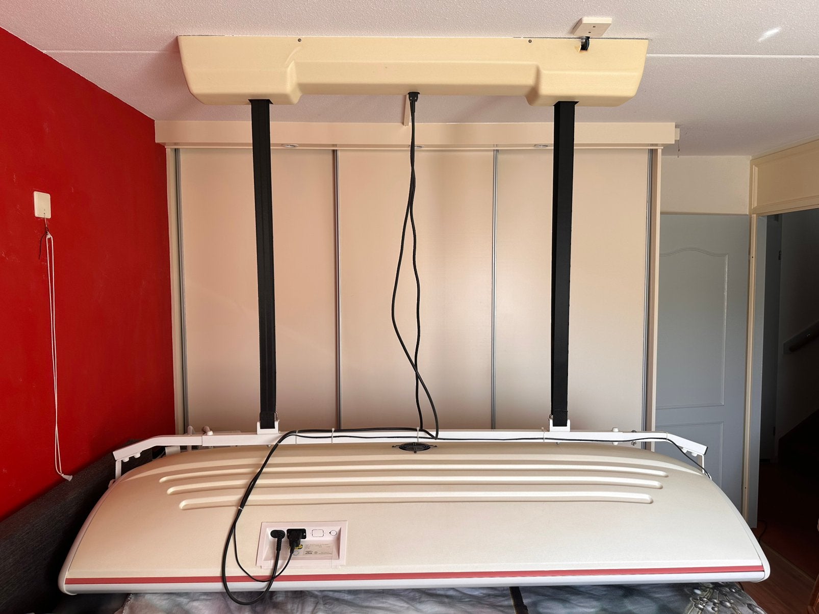Foto 5 van Zonnehemel met plafond montage (lift mechanisme).