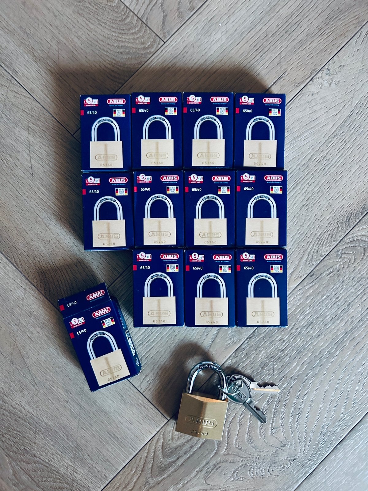 ABUS 65/40 Hangsloten - 8 stuks (prijs per stuk!), Ophalen of Verzenden, Nieuw, Koper of Messing, Slot