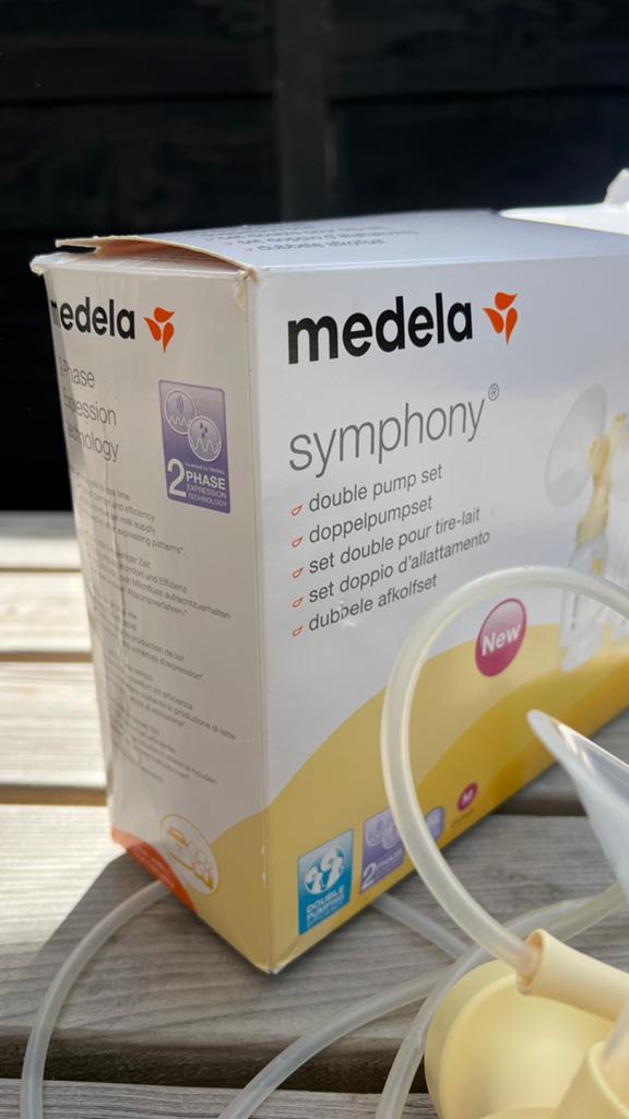 Medela symphony dubbele pomp kapjes, Kinderen en Baby's, Babyvoeding en Toebehoren, Ophalen of Verzenden, Zo goed als nieuw, Borstkolf