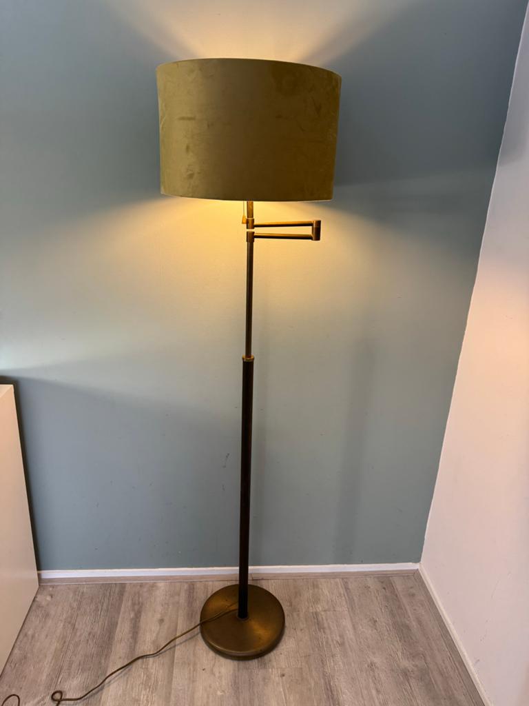 Vintage Messing Vloerlamp met Verstelbare Arm en Velours Kap, Gebruikt, ?, Metaal, 150 tot 200 cm
