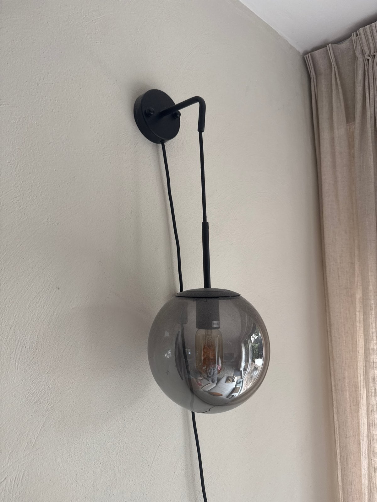 Moderne wandlamp met schakelaar - Rookglas bol, Ophalen, Zwart, E27 (groot), Met schakelaar