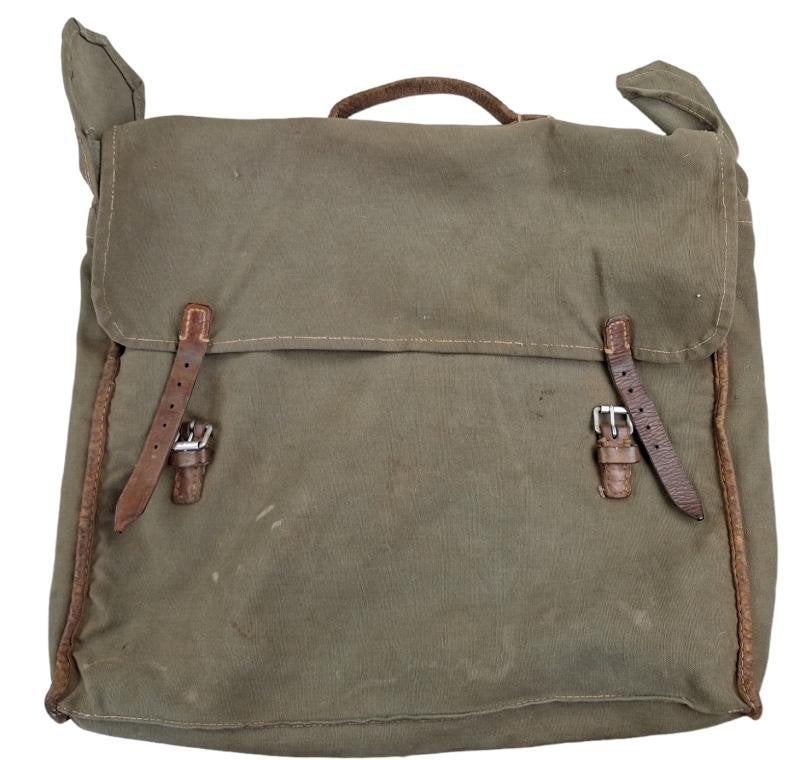 duitse ww2 kleding tas in gebruikte staat, Verzamelen, Militaria | Tweede Wereldoorlog, Ophalen of Verzenden, Duitsland
