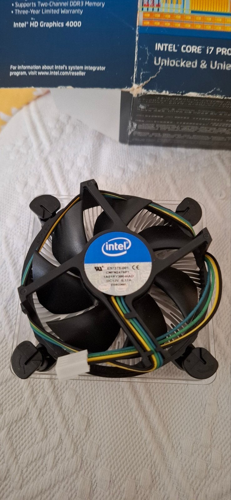 Intel core koeler E97378-001, Computers en Software, Ophalen of Verzenden, Zo goed als nieuw, Luchtkoeling