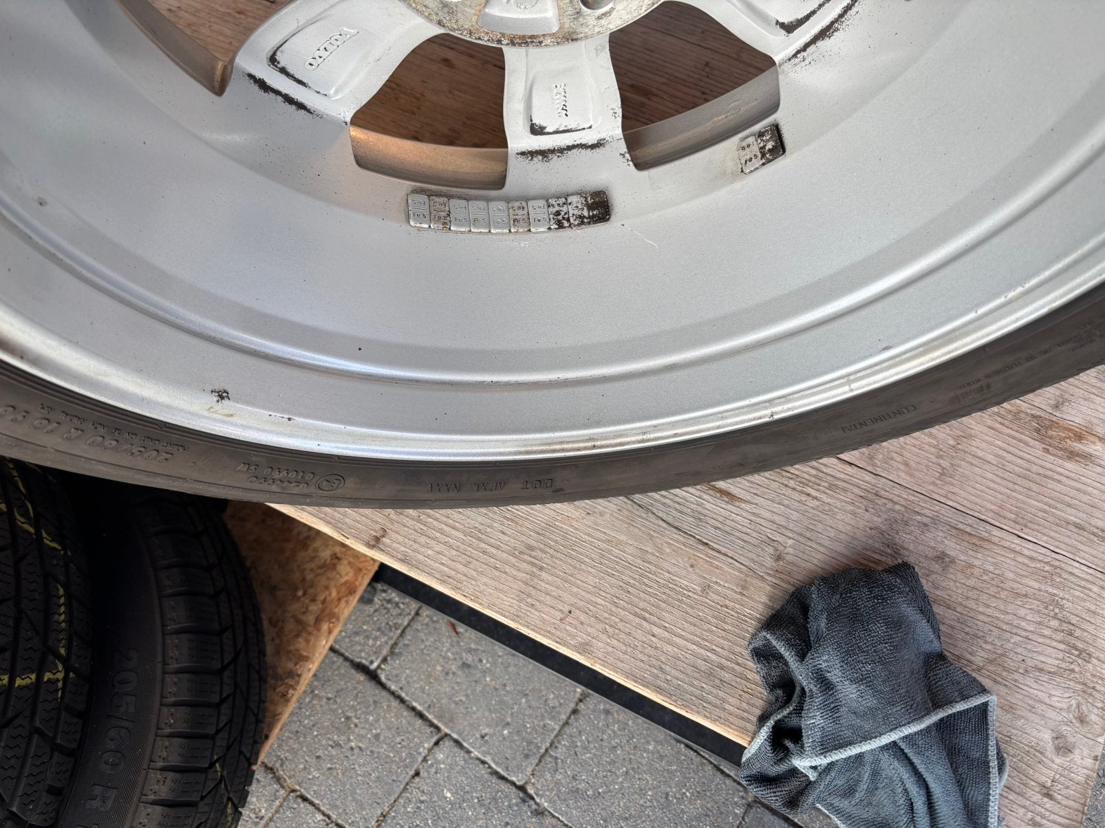 Winterbanden inclusief velgen (Volvo), 16 inch, Banden en Velgen, 205 mm, Winterbanden