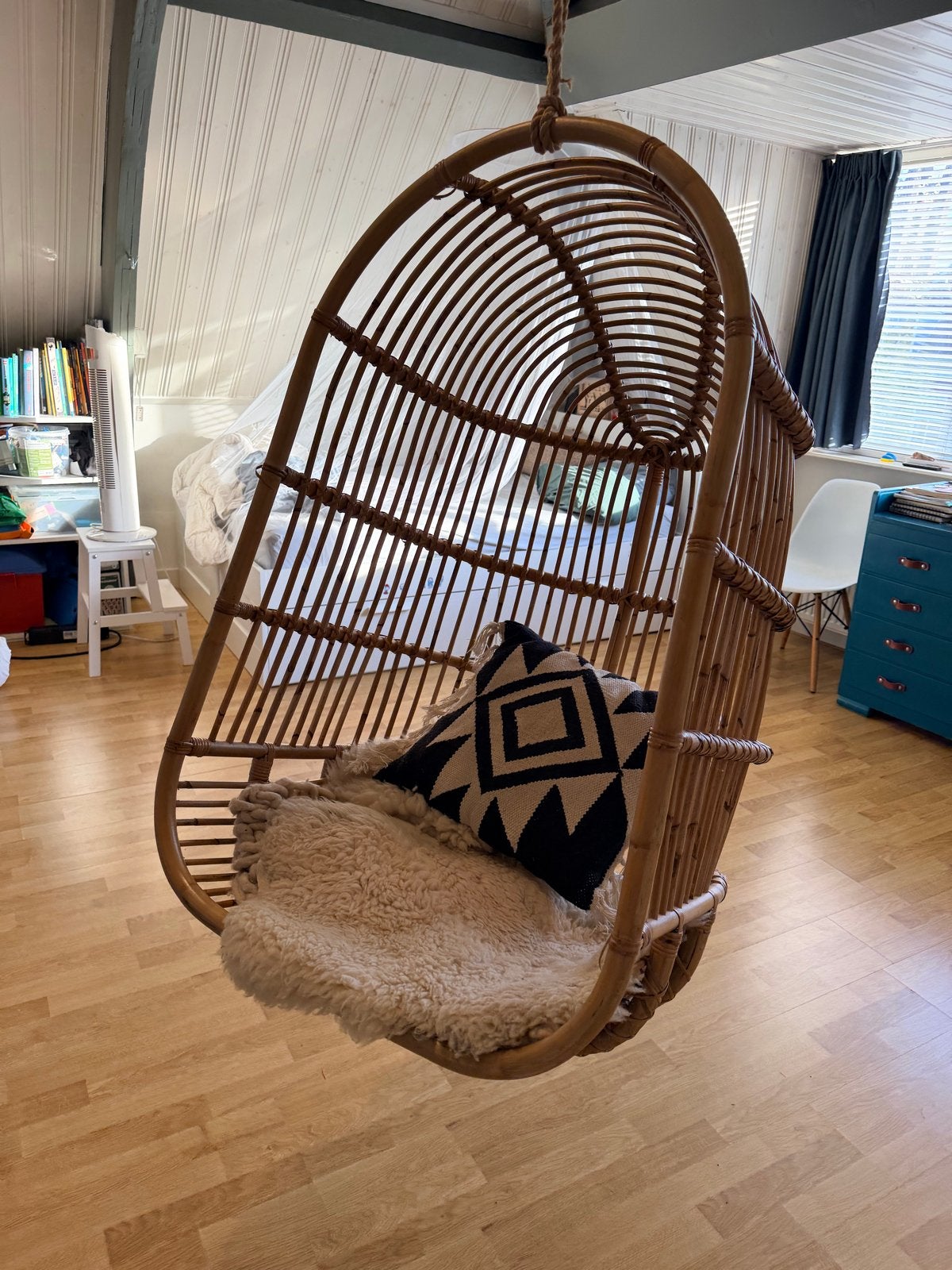 Comfortabele rotan hangstoel, Ophalen, Gebruikt, Bruin, Riet of Rotan