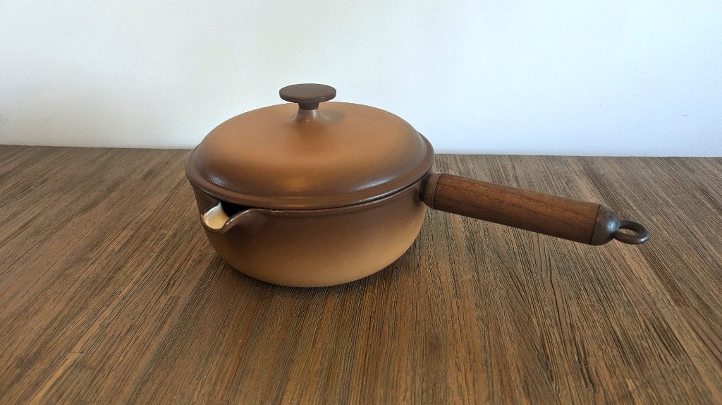 Vintage Le Creuset - Enzo Mari, La Mama - Gietijzeren Pan, Gebruikt, Le Creuset, Ophalen of Verzenden, Braadpan