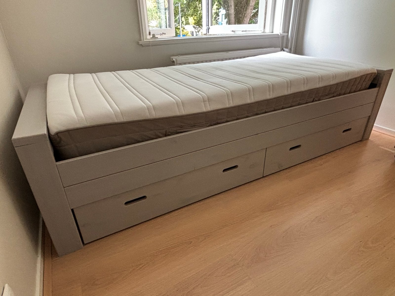 Bed woood incl lattenbodem en matras (90 x 200), Ophalen, Gebruikt, 90 cm, Eenpersoons