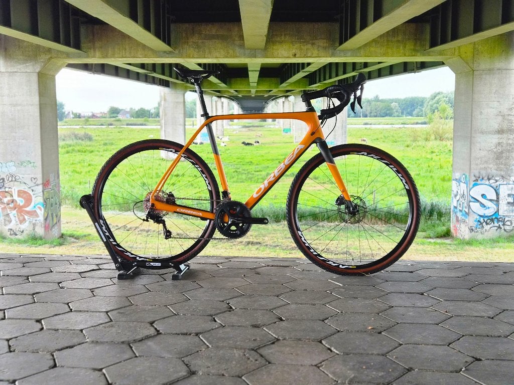 Orbea Terra Gravelbike//Carbon//Shimano 105//Mavic//Maat L!, 28 inch, Carbon, Info@nentjeswielersport.nl, Zo goed als nieuw