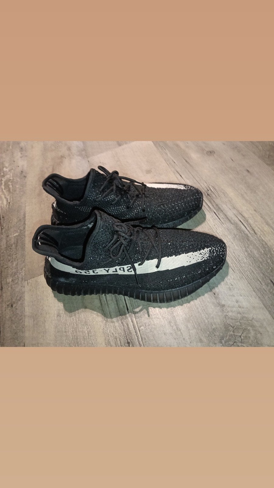 Adidas Yeezy Boost 350 V2 BY9611 Zwart/Wit - Maat 44, Zwart, Ophalen of Verzenden, Sneakers of Gympen, Adidas Yeezy