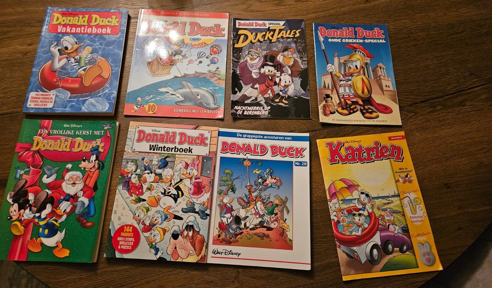 Donald Duck en Katrien Duck stripboeken en specials, Boeken, Meerdere stripboeken, Ophalen of Verzenden, Gelezen