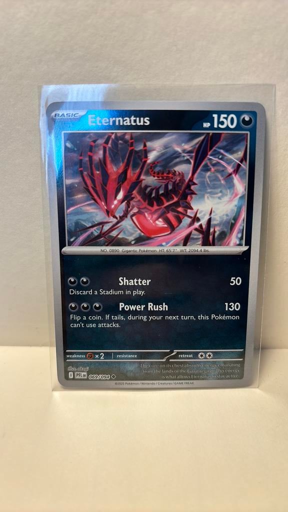 Eternatus 069/094 phantasmal flames reverse holo pokemon, Ophalen of Verzenden, Nieuw, Boosterbox