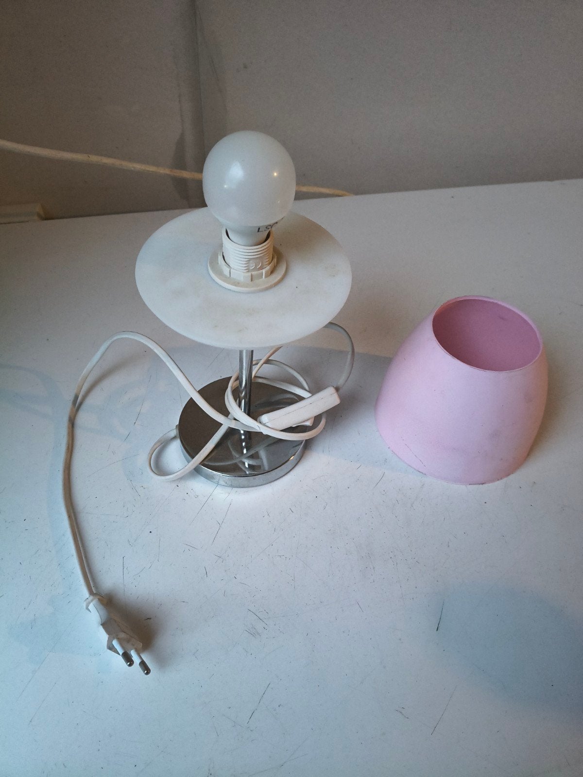 tafellampje met roze kapje, Gebruikt, Vintage, Met kap, Sfeerlamp