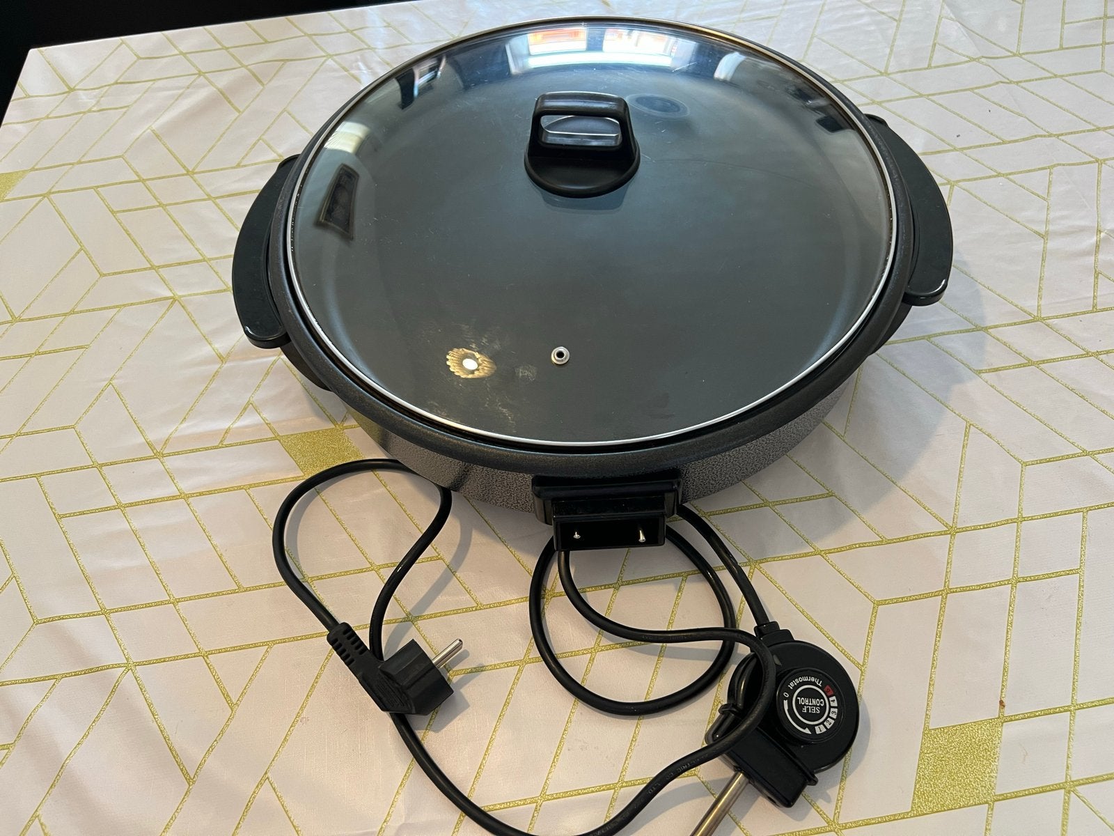 Silon Pizza Pan SP-40CM - Elektrische Pan 1500W, Ophalen of Verzenden, Gebruikt