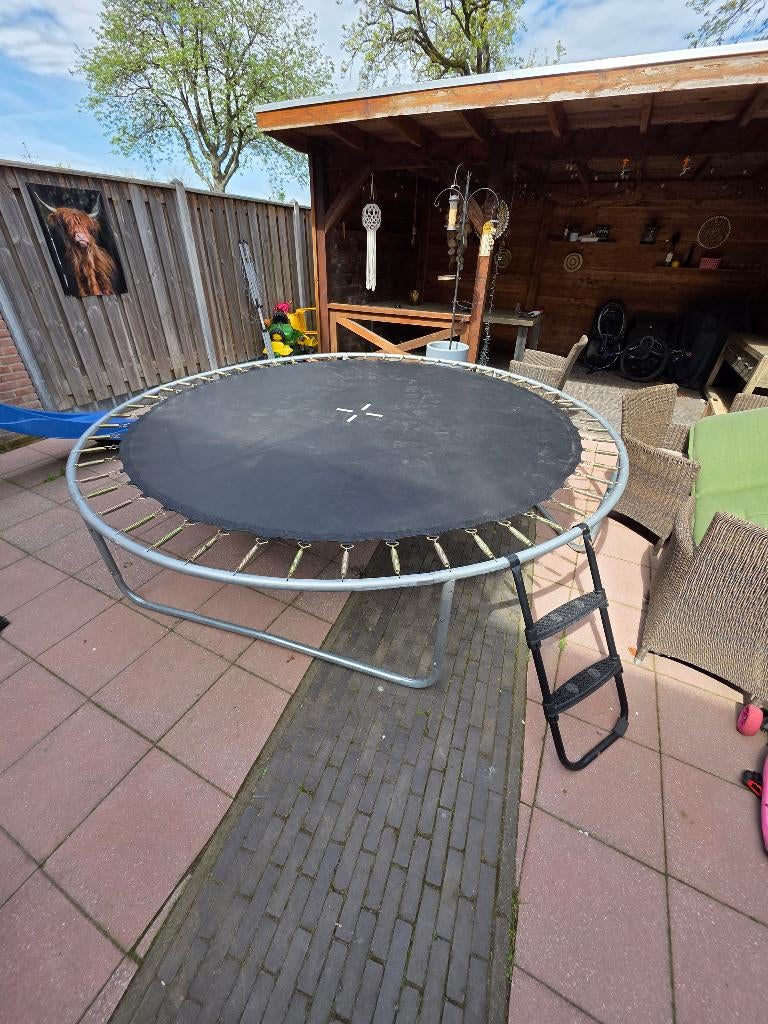 Trampoline, Ophalen, Gebruikt