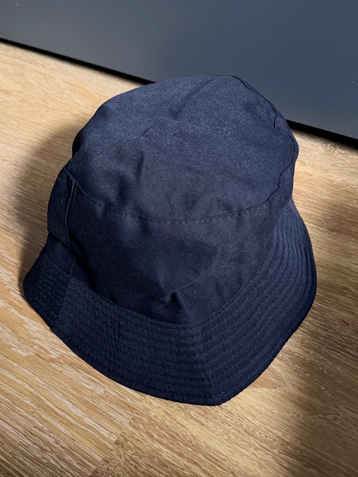 Zwarte bucket hat, Ophalen of Verzenden, Gedragen, One size fits all, Hoed