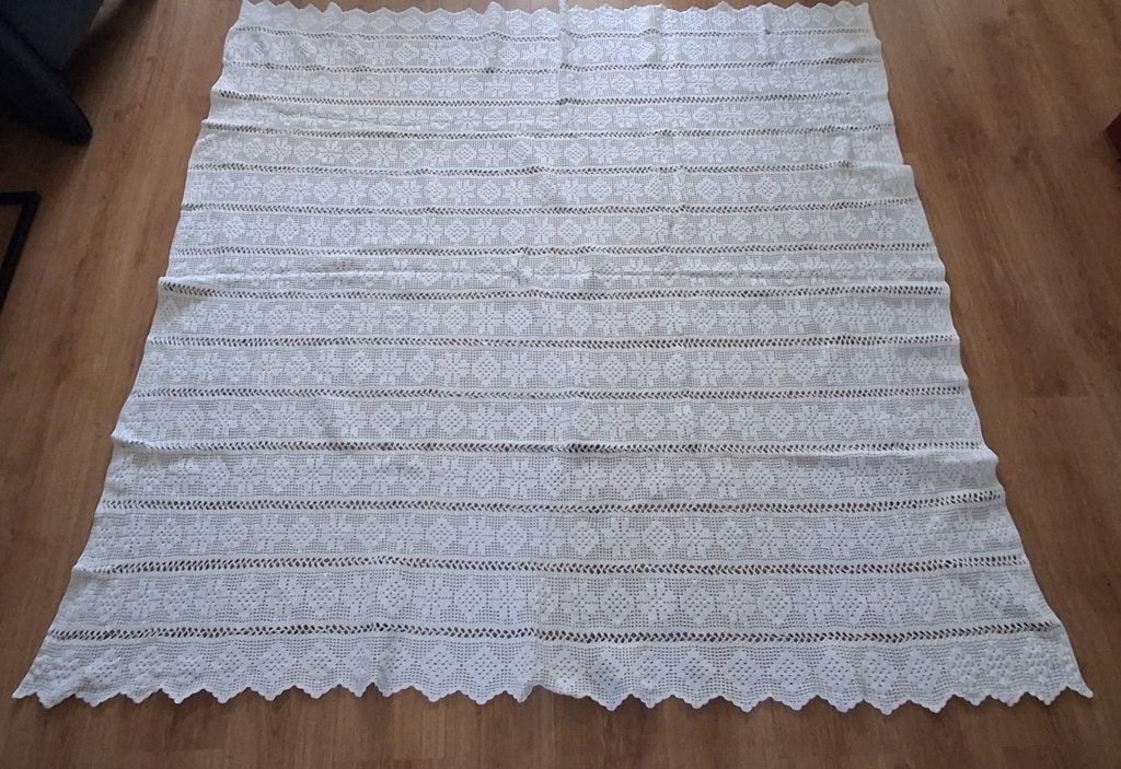 Oude gehaakte sprei - puntgaaf - wit - 193 x 175 cm., Huis en Inrichting, Slaapkamer | Beddengoed, Wit, Katoen, Tweepersoons, Ophalen of Verzenden