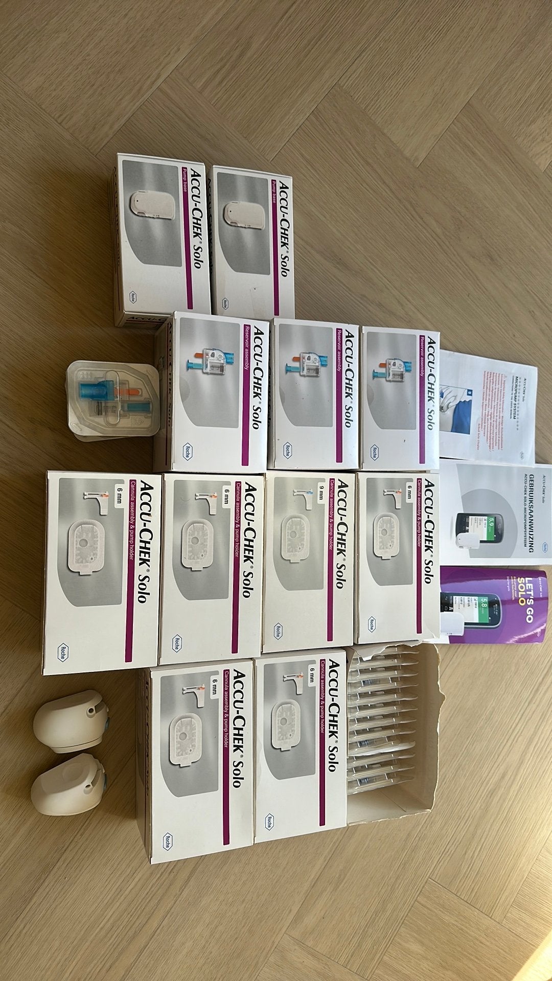 Accu chek Solo complete system insulinepump, Diversen, Verpleegmiddelen, Ophalen of Verzenden, Nieuw