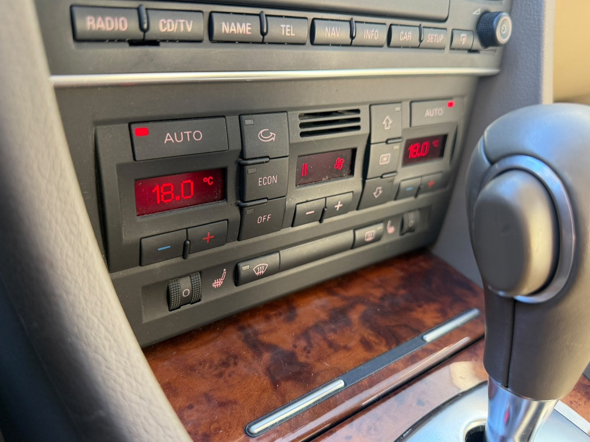 Foto 5 van Audi A4 Cabriolet 3.2 FSI quattro Pro Line |LEDER|Automaat|T