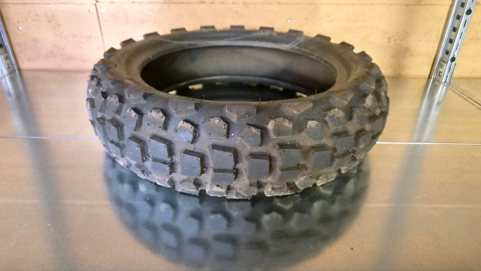 Maxxis Noppenband Scooter 120/70x12 / peugeot /yamaha/ pia, Overige merken, Maxxis International, Gebruikt, Info@maxxis.nl