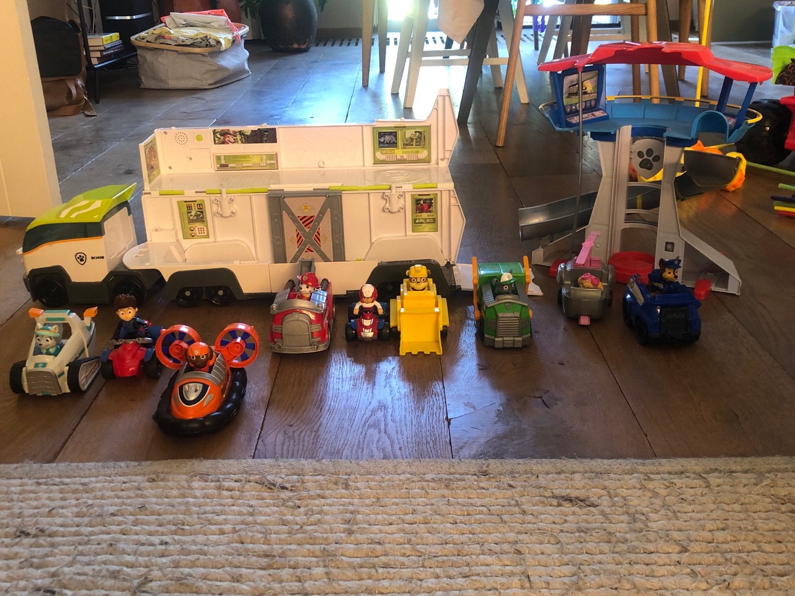 Paw Patrol set: Patroller, uitkijktoren en voertuigen, Ophalen, Gebruikt, Jongen of Meisje