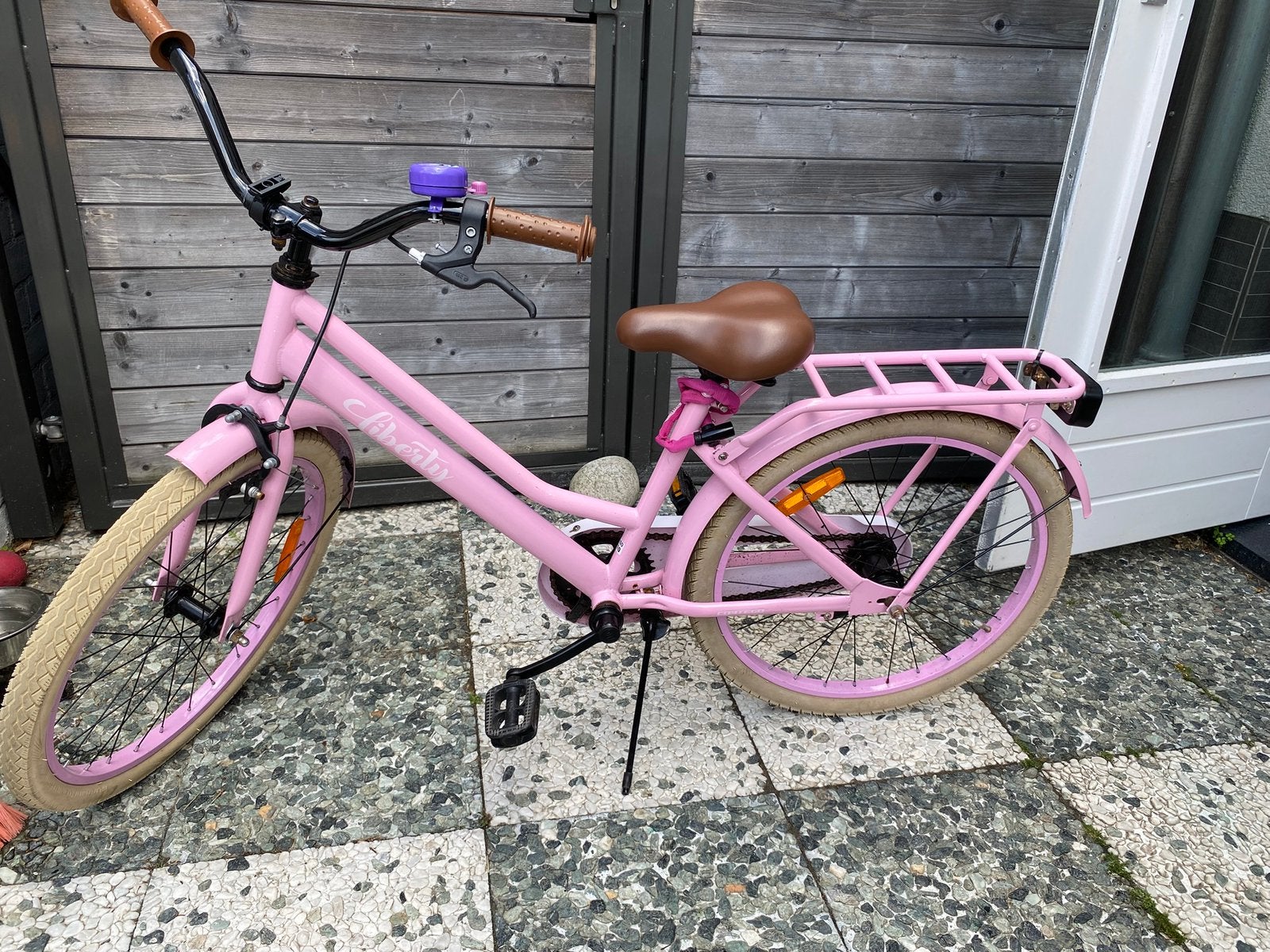 Meisjes fiets 22 inch, Ophalen, Terugtraprem, 22 inch, Gebruikt