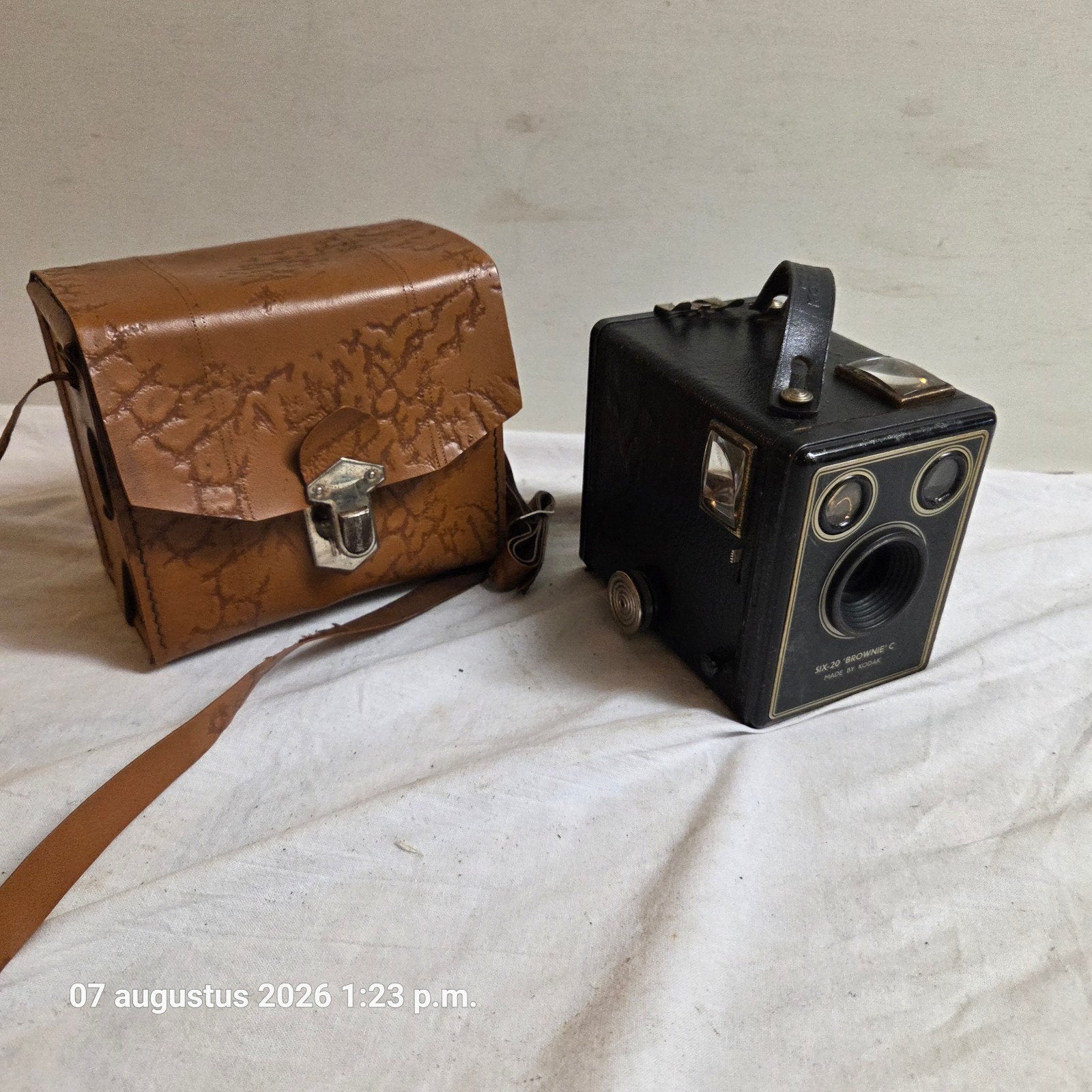 Vintage Kodak Six-20 'Brownie' C Camera met Tas, Audio, Tv en Foto, Fotocamera's Analoog, Ophalen of Verzenden, Gebruikt
