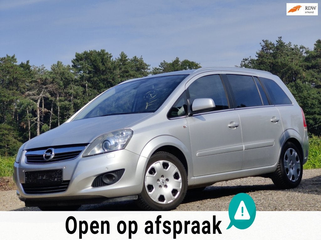 Opel Zafira 1.8 Family Edition/Xenon/Stoelverwarming, Voorwielaandrijving, Stof, Gebruikt, 4 cilinders