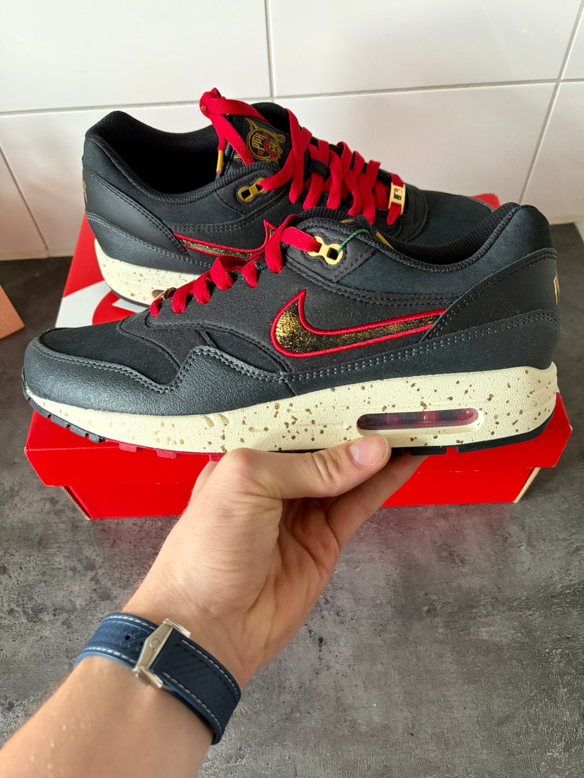 Nike Air Max Pittsburgh Pirates, Ophalen of Verzenden, Zo goed als nieuw, Zwart