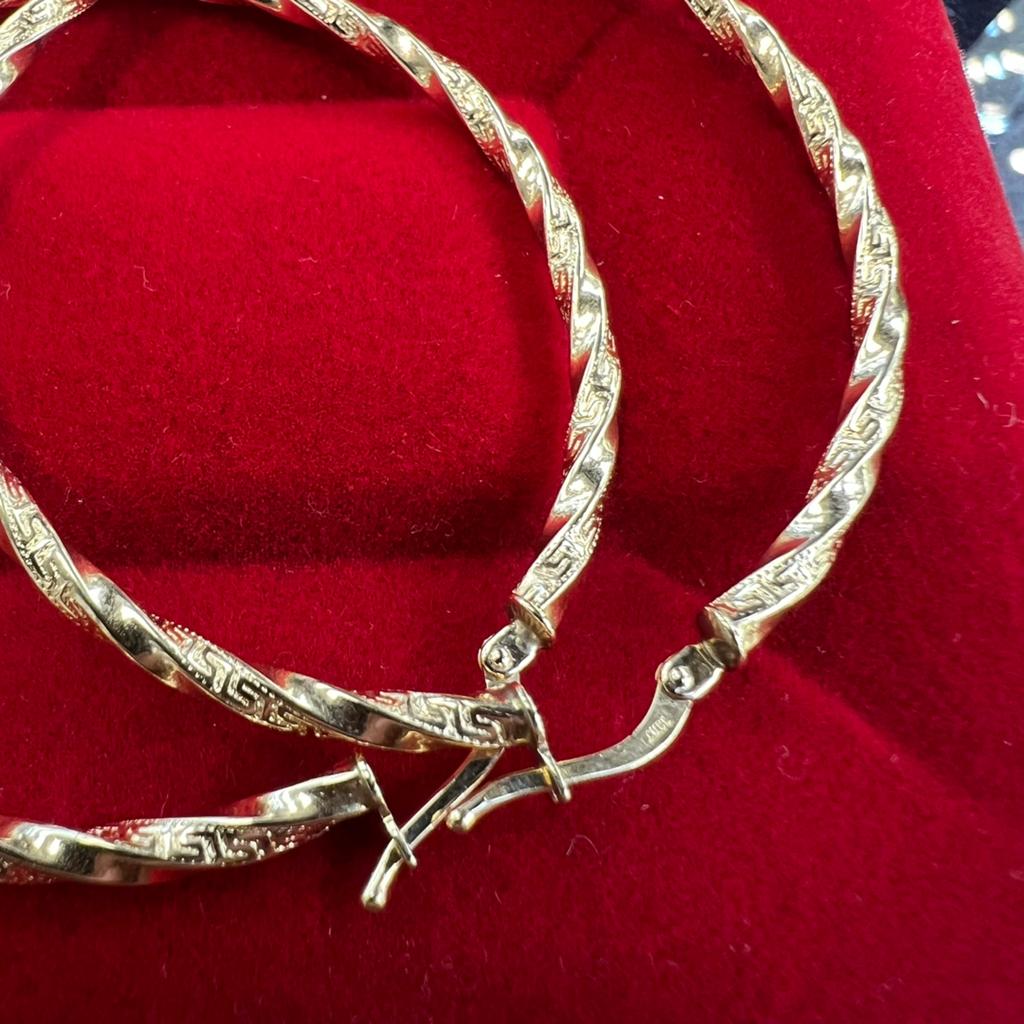 14 karaat gouden oorbellen sokkels creolen, Ophalen of Verzenden, Nieuw, Goud