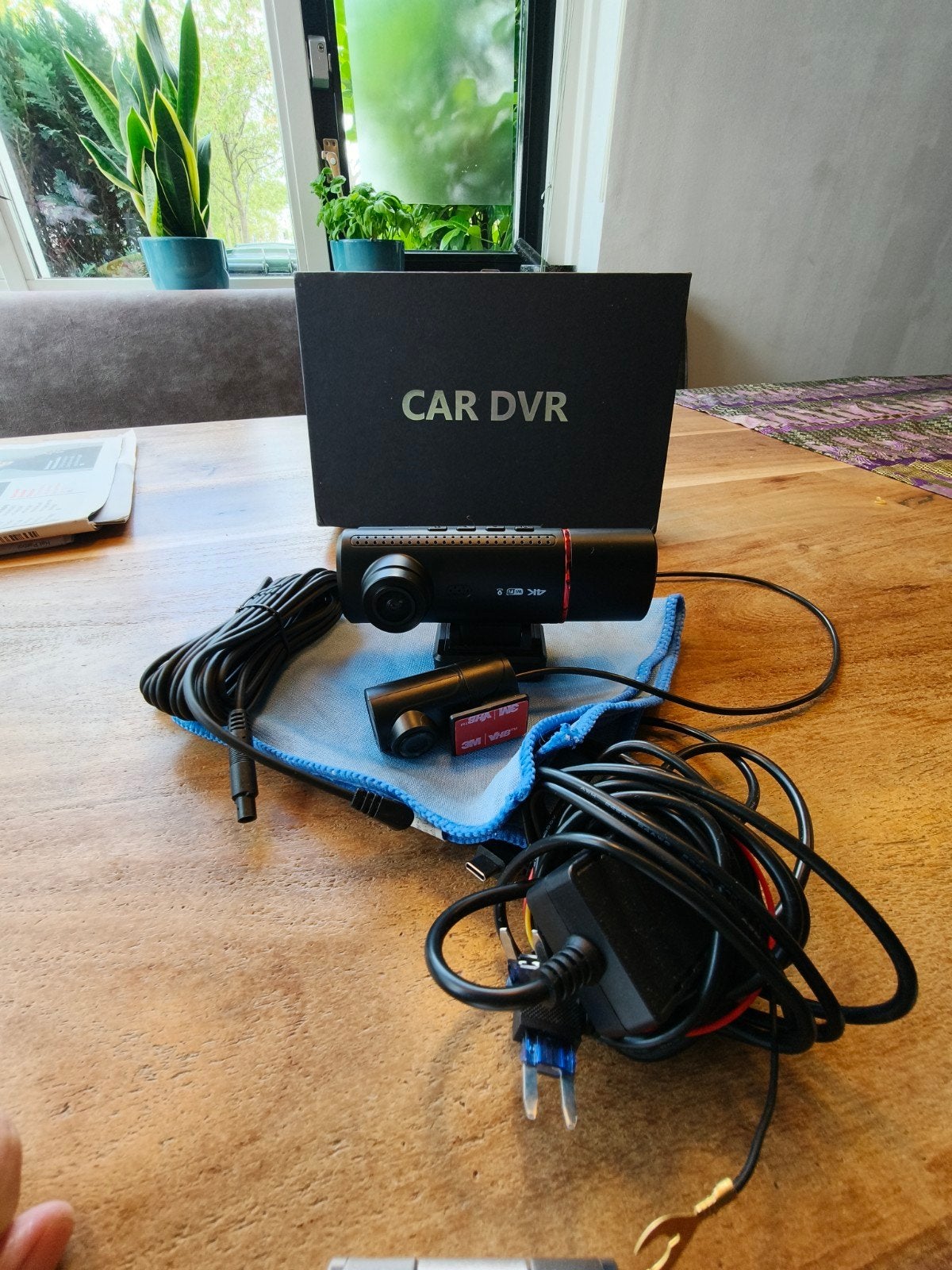 4K WiFi Dashcam met installatie instructies, Ophalen, Zo goed als nieuw