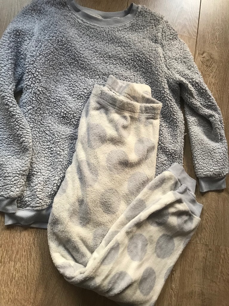 Mooie pyjama maat M 38/40( lichte blauw en wit), Kleding | Dames, Ophalen, Zo goed als nieuw