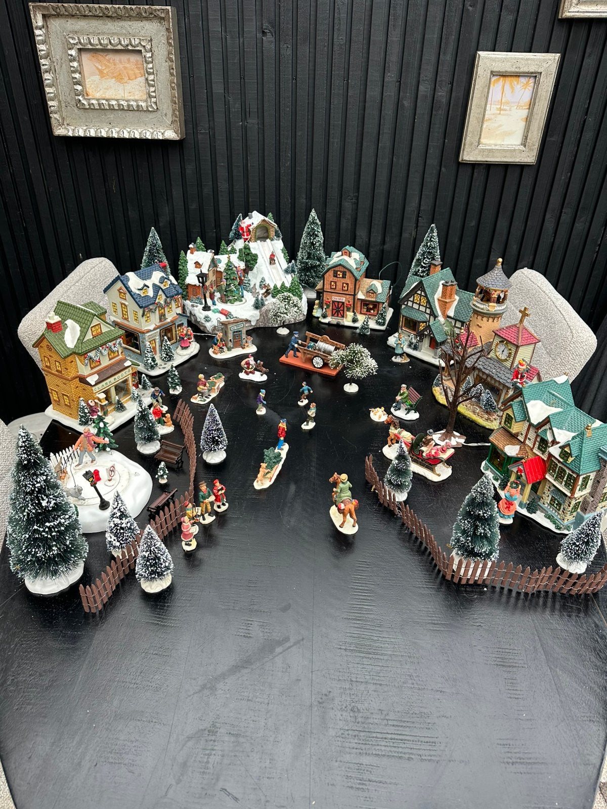 Kerstdorp compleet Dickensville en Lemax, Ophalen of Verzenden, Zo goed als nieuw