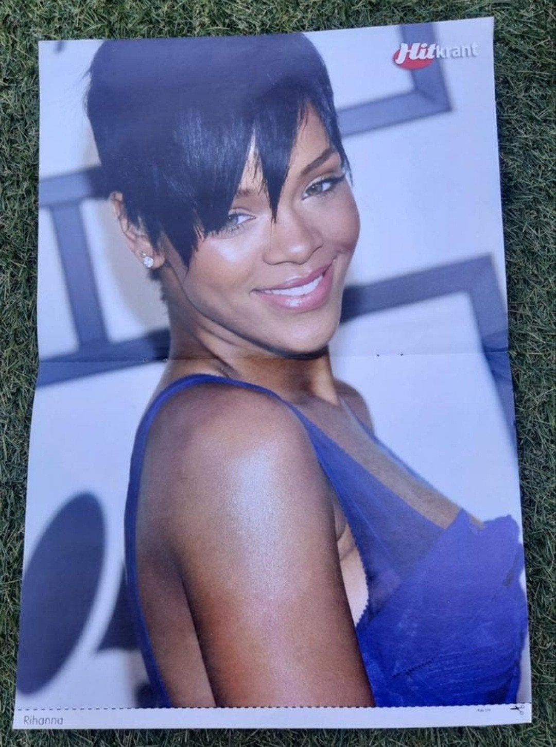 Poster 2x A4 Hitkrant 2009 Rihanna / Doutzen Kroes, Verzamelen, Ophalen of Verzenden, Gebruikt, A1 t/m A3, Muziek