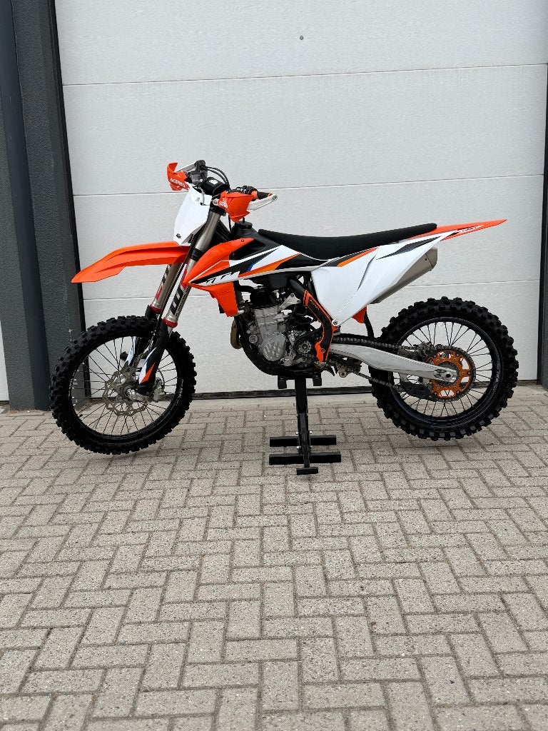 KTM 450 SX-F Crossmotor 2 uur (bj 2019), 450 cc, Crossmotor, Meer dan 35 kW, Handgeschakeld