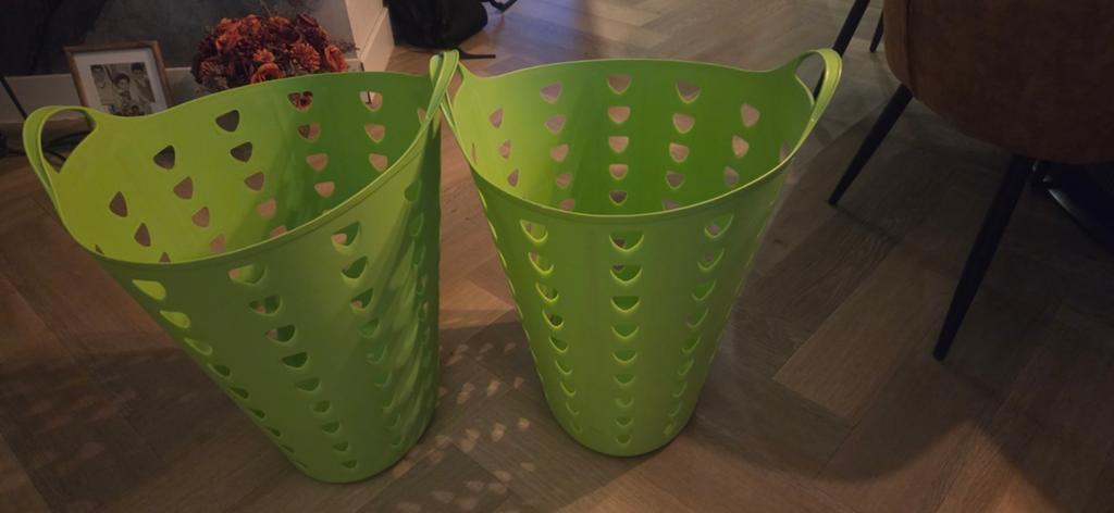 2x grote groene wasmanden, Ophalen, Groen