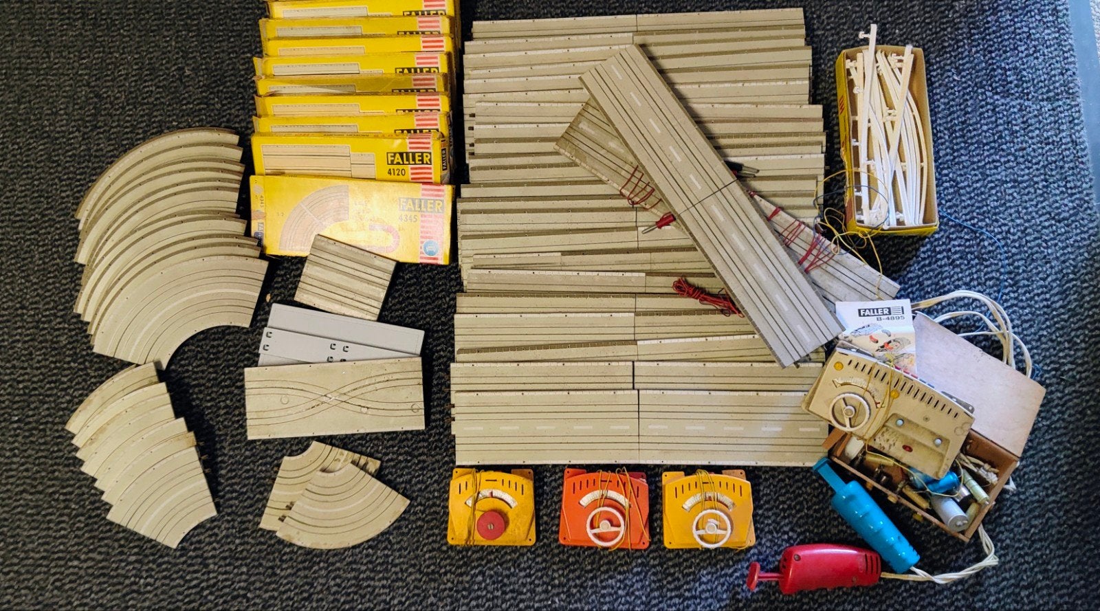 Grote set Faller racebaan onderdelen, vintage, Overige merken, Gebruikt, Onderdelen, Zelf te bouwen