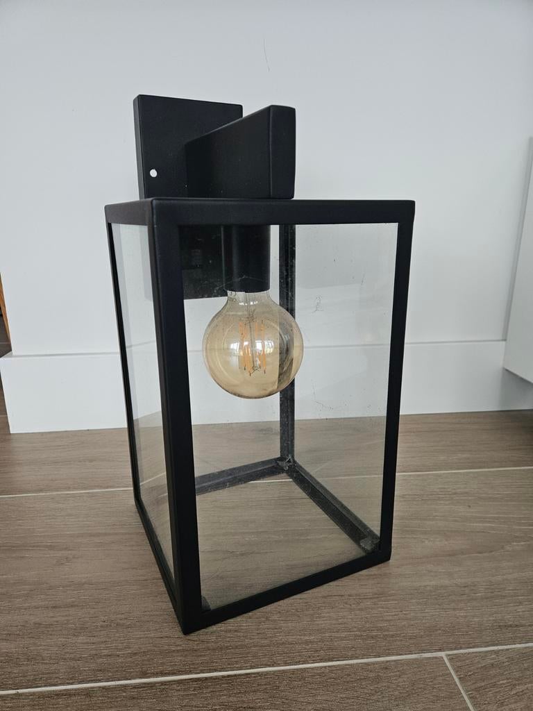 Zwarte buitenlamp met glazen panelen, Ophalen, Zo goed als nieuw, Wandlamp