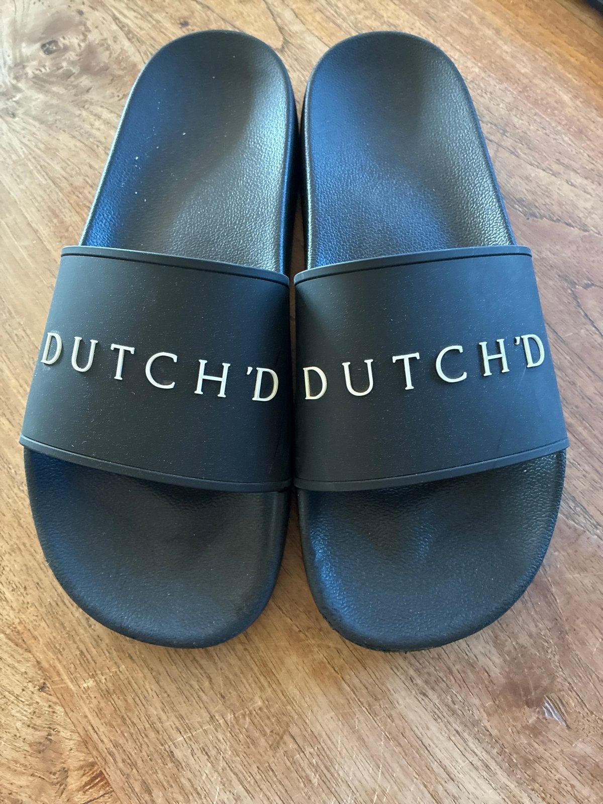 Zwarte DUTCH'D slippers maat 44, Ophalen, Gedragen, Zwart, Slippers