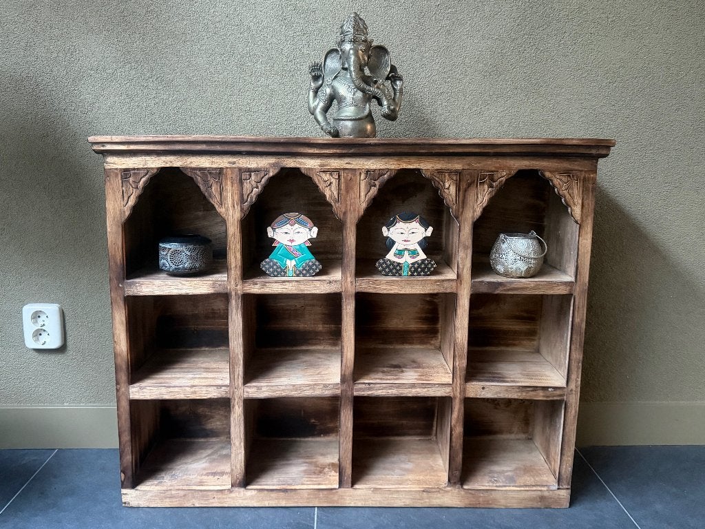 Altaar wandkast Bali Indonesie houtsnijwerk wandplank 12 vak, Huis en Inrichting, Verburgt Vintage, Nieuw, Ophalen of Verzenden
