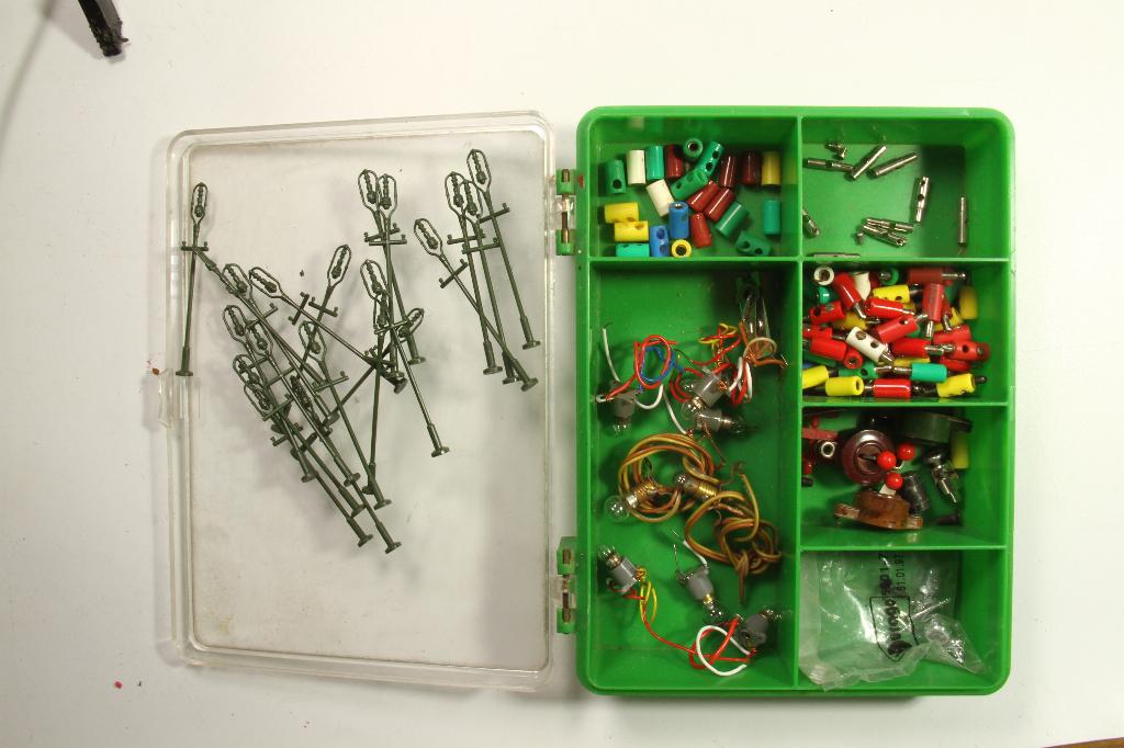 Modelspoor stekers, lampjes diverse HO, Hobby en Vrije tijd, Modeltreinen | H0, Gebruikt, Gelijkstroom of Wisselstroom, Overige typen