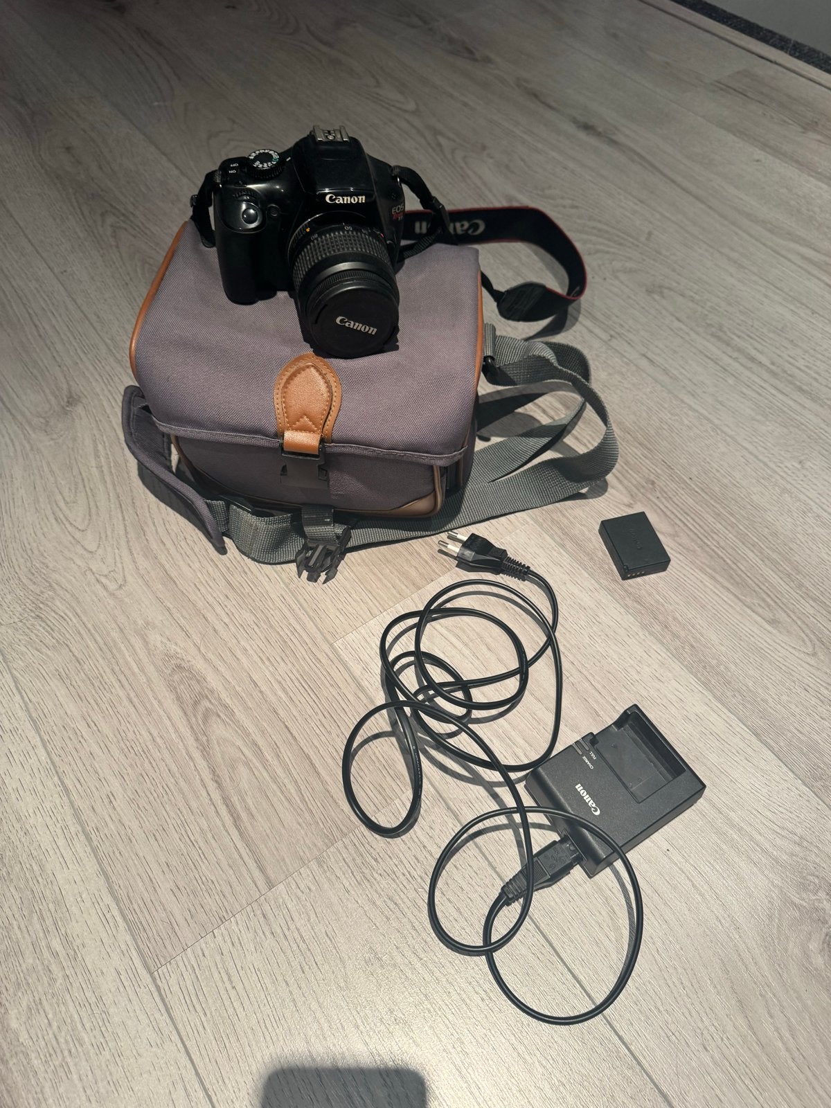 Canon EOS 400D spiegelreflexcamera met tas en accessoires, Audio, Tv en Foto, Fotocamera's Digitaal, Gebruikt, Spiegelreflex, Canon