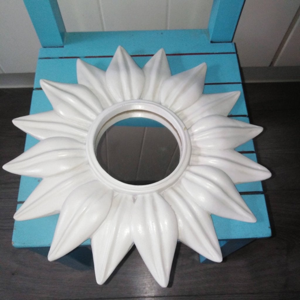 Bloemvormige spiegel van hout, Huis en Inrichting, Ophalen, Minder dan 50 cm, Gebruikt, Minder dan 100 cm