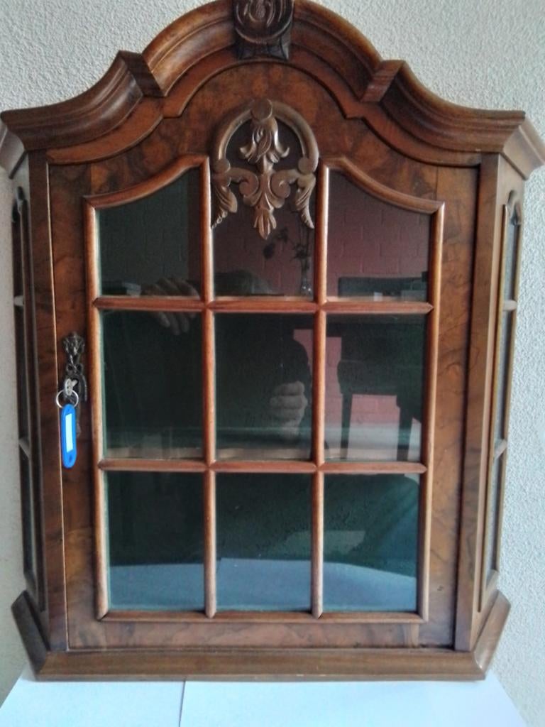 Houten vitrine kastje met glazen raampjes, Huis en Inrichting, Kasten | Vitrinekasten, Zo goed als nieuw, Minder dan 25 cm, Minder dan 100 cm