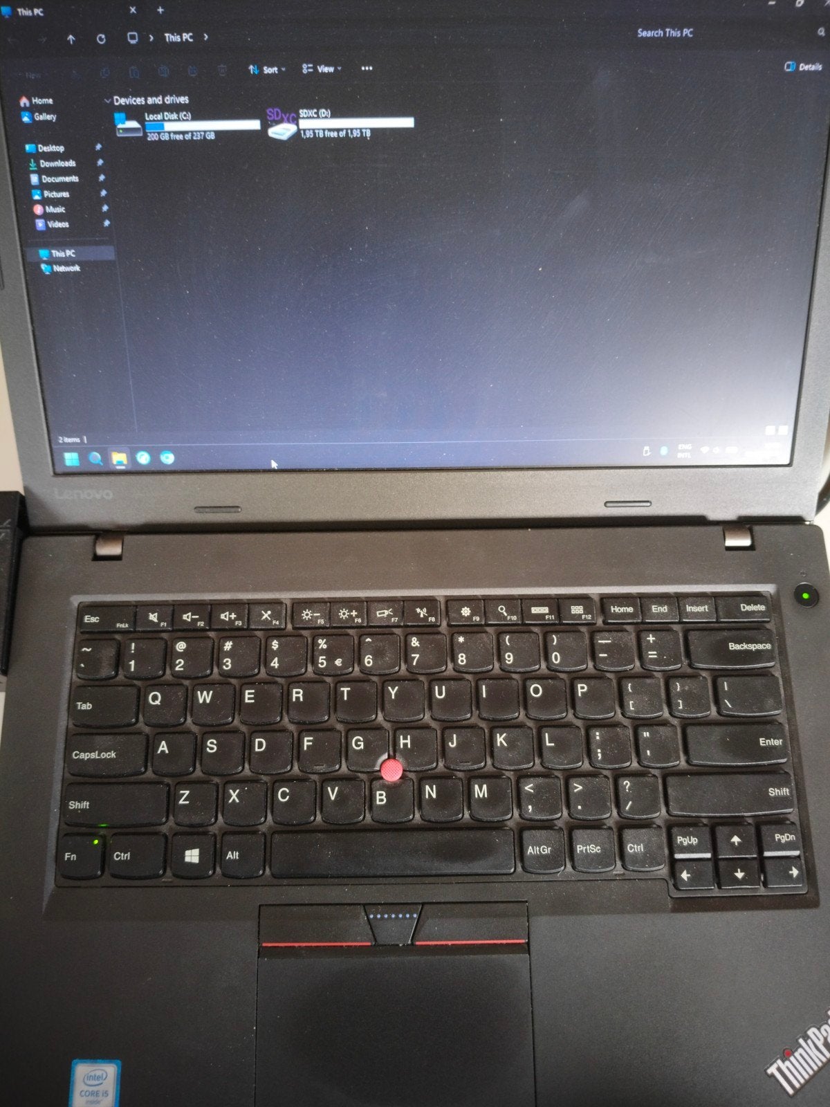 Laptop Thinkpad Met docking station en oplader., Gebruikt, 2 tot 3 Ghz, Qwerty, 14 inch