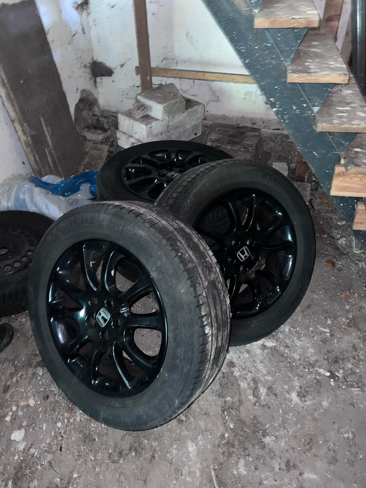 18"Velgen met banden afkomstig van Honda CRV (2016) - Zwart, Auto-onderdelen, 18 inch, Gebruikt, Banden en Velgen, Ophalen of Verzenden