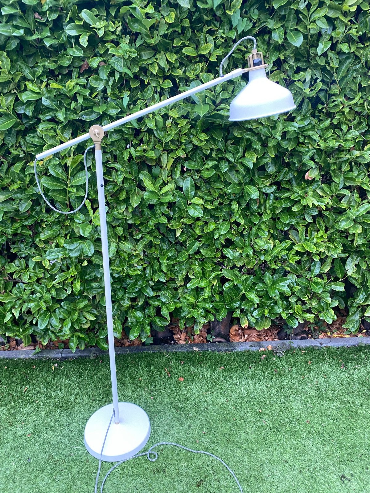 Verstelbare Vloerlamp IKEA - Stijlvol en Functioneel, Ophalen, Gebruikt, E27 (groot), Metaal